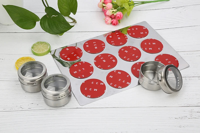 Tarros magnéticos para especias con soporte de pared, latas de acero inoxidable para especias, recipientes para condimentos con etiqueta para especias y base para almacenamiento de alimentos.